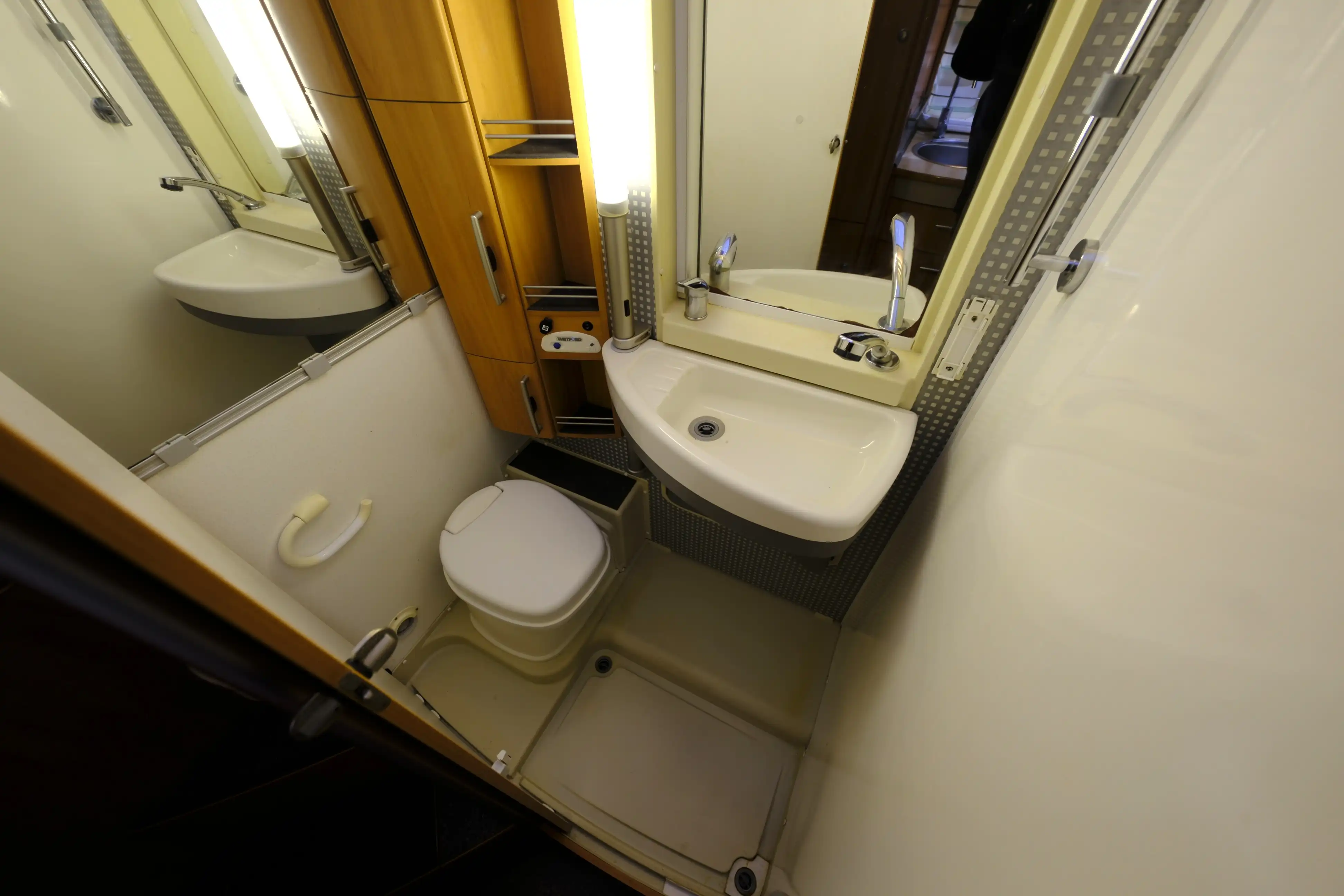 HYMER-ERIBA B 504